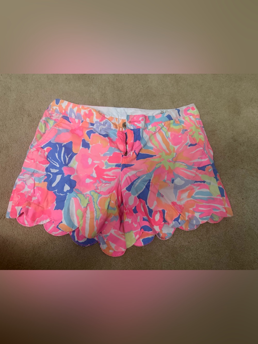 Buttercup Scalloped Short by Lilly Pulitzer Size 8